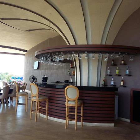 Avenra Gangaara Hotel Wennappuwa Экстерьер фото